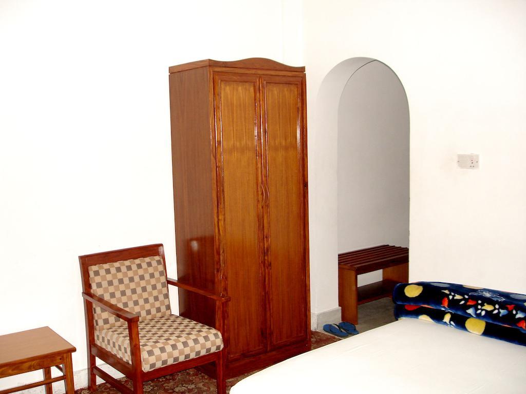 Jungle Safari Resort Sauraha Room photo