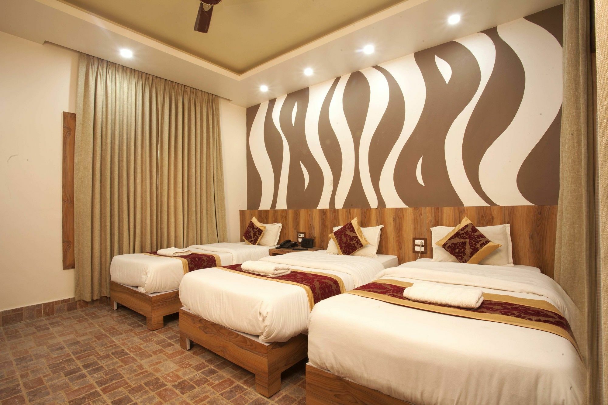 Jungle Safari Resort Sauraha Exterior photo